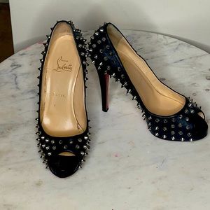 Christian Louboutin Black Very Prive
120 Nappa Studded Pumps size 38.5